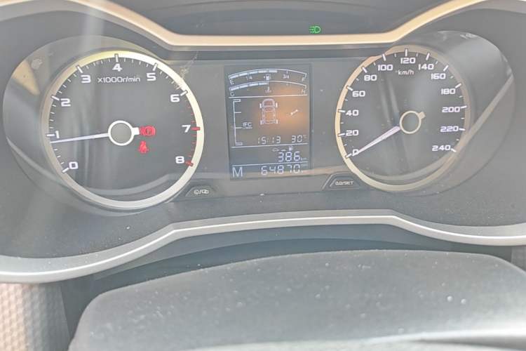 Used Geely Auto Emgrand GS 2016 Elegant Edition 1.3T Manual LingShang Model Odometer Close Up