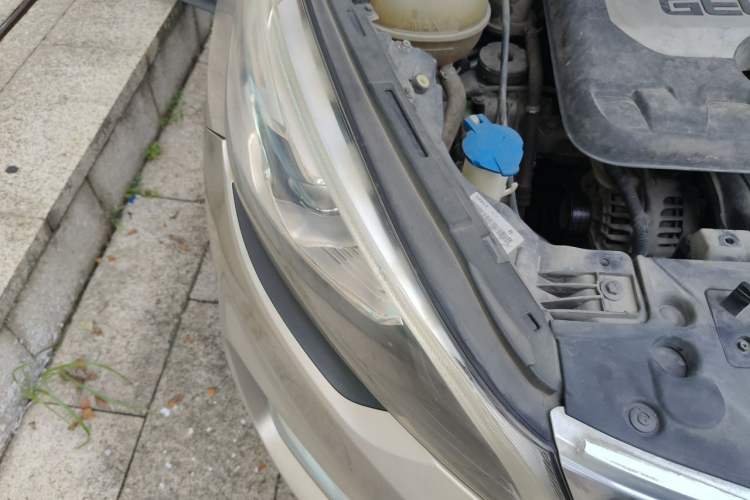 Used Geely Auto Emgrand GS 2016 Sports Edition 1.8L Manual LingShang Model Right Front Headlight