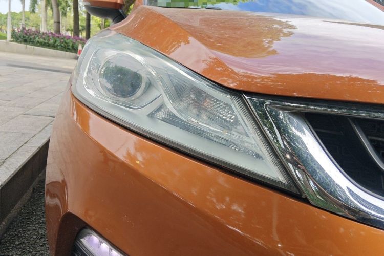 Used Geely Auto Emgrand GS 2016 Elegant Edition 1.8L Manual LingShang Model Right Front Headlight