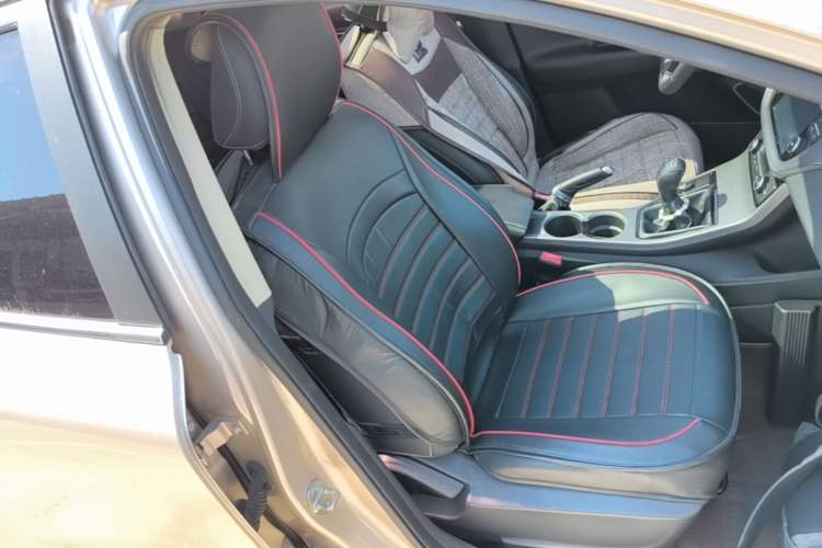 Used Geely Auto Emgrand GS 2016 Sports Edition 1.8L Manual LingShang Model Right Front Seat