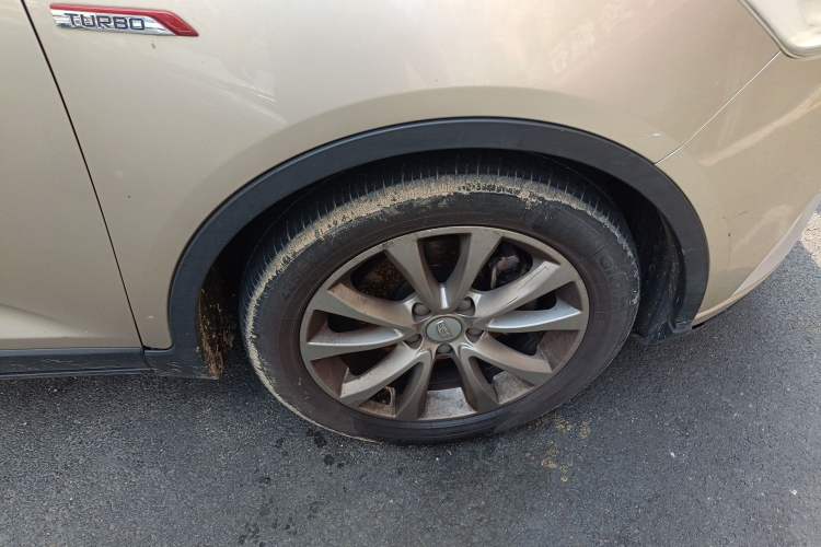 Used Geely Auto Emgrand GS 2016 Sport Edition 1.3T Automatic LingShang Model Right Front Wheel Hub