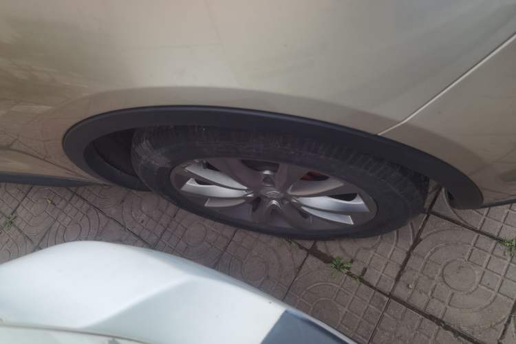 Used Geely Auto Emgrand GS 2016 Sport Edition 1.8L Automatic LingShang Model Right Front Wheel Hub