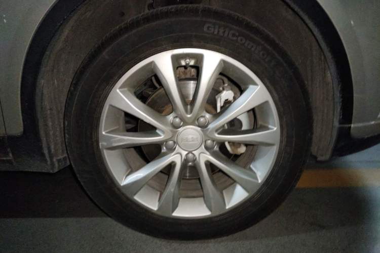 Used Geely Auto Emgrand GS 2016 Elegant Edition 1.8L Automatic LingShang Model Right Front Wheel Hub