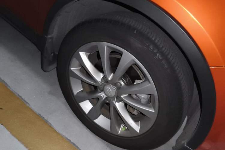 Used Geely Auto Emgrand GS 2016 Elegant Edition 1.8L Automatic LingShang Model Right Front Wheel Hub