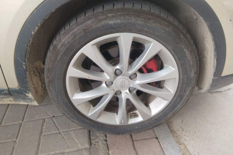 Used Geely Auto Emgrand GS 2016 Sport Edition 1.3T Manual LingShang Model Right Front Wheel Hub