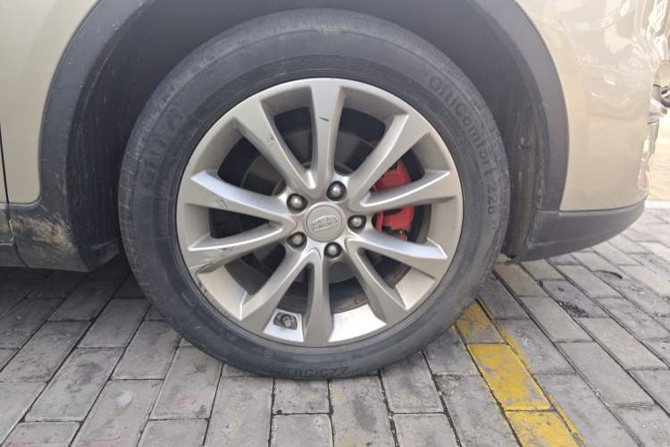 Used Geely Auto Emgrand GS 2016 Sport Edition 1.3T Automatic LingShang Model Right Front Wheel Hub