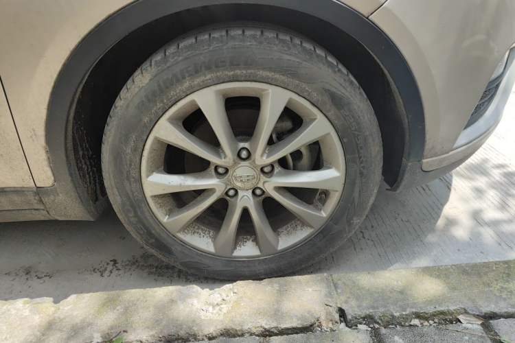Used Geely Auto Emgrand GS 2016 Elegant Edition 1.8L Manual LingShang Model Right Front Wheel Hub