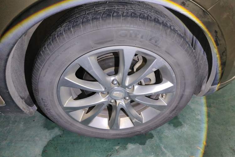 Used Geely Auto Emgrand GS 2016 Elegant Edition 1.3T Manual LingShang Model Right Front Wheel Hub