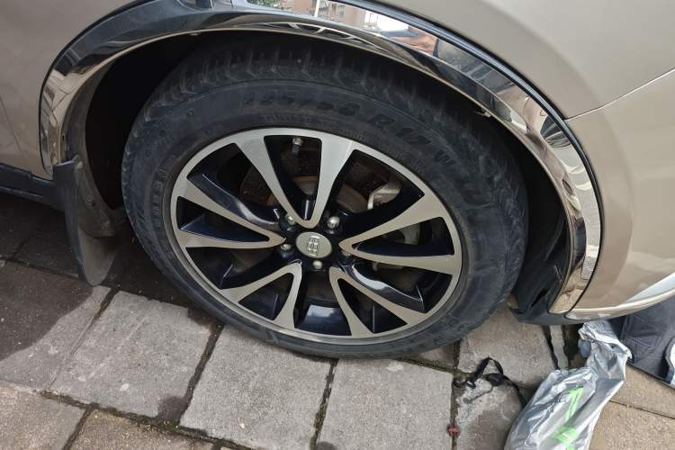 Used Geely Auto Emgrand GS 2016 Elegant Edition 1.8L Manual LingShang Model Right Front Wheel Hub