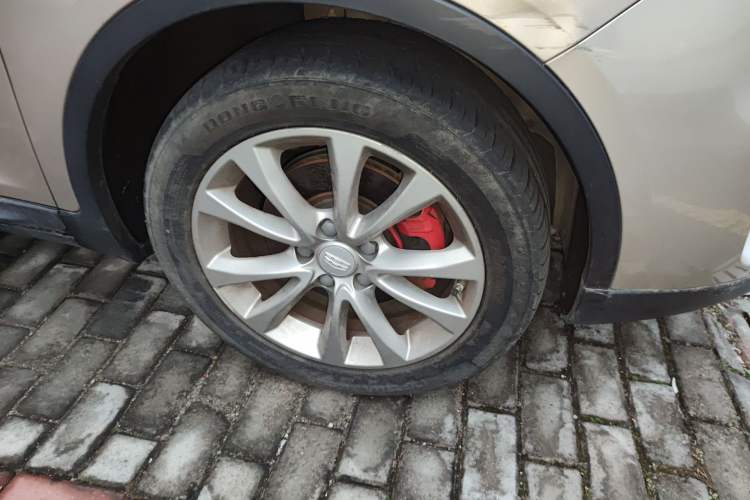 Used Geely Auto Emgrand GS 2016 Sport Edition 1.3T Automatic LingShang Model Right Front Wheel Hub