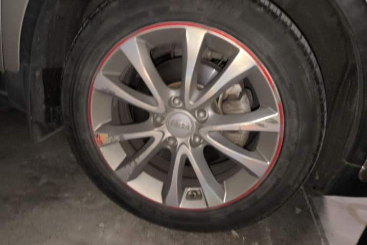 Used Geely Auto Emgrand GS 2016 Elegant Edition 1.3T Automatic LingShang Model Right Front Wheel Hub