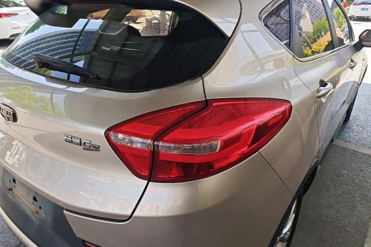 Used Geely Auto Emgrand GS 2016 Sport Edition 1.3T Automatic LingShang Model Right Rear Taillight
