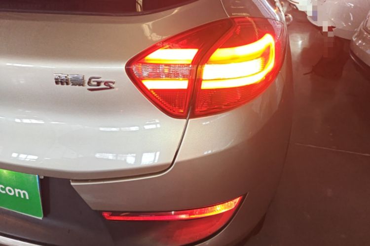 Used Geely Auto Emgrand GS 2016 Sports Edition 1.8L Manual LingShang Model Right Rear Taillight