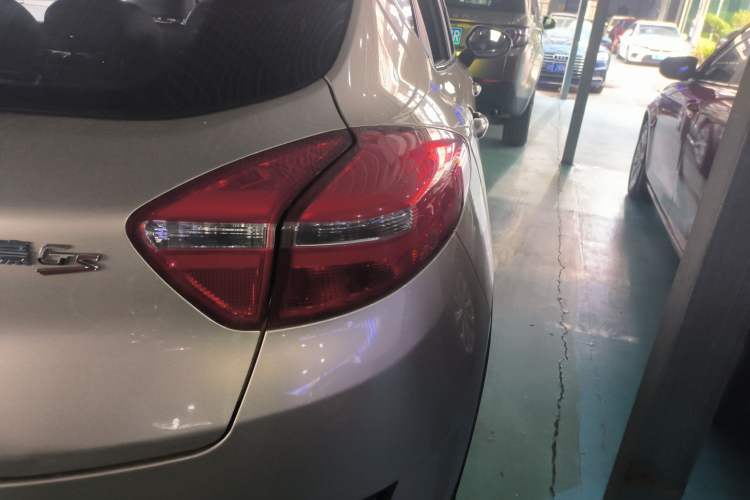 Used Geely Auto Emgrand GS 2016 Sport Edition 1.8L Automatic LingShang Model Right Rear Taillight