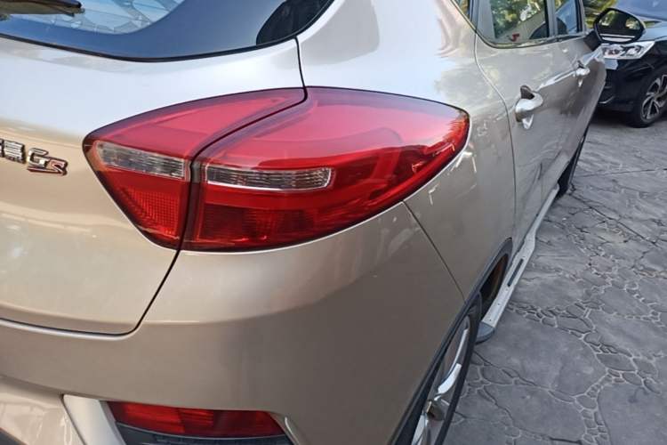 Used Geely Auto Emgrand GS 2016 Elegant Edition 1.8L Manual LingShang Model Right Rear Taillight
