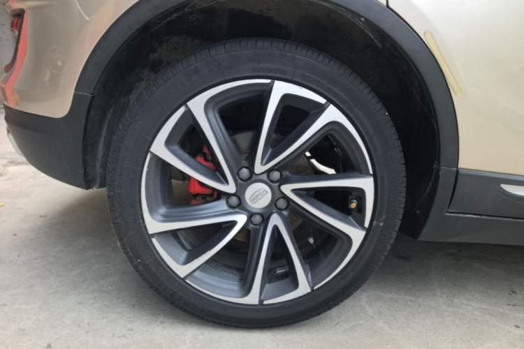 Used Geely Auto Emgrand GS 2016 Sport Edition 1.3T Automatic ZhenShang Model Right Rear Wheel Hub