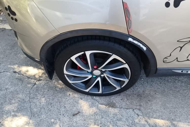 Used Geely Auto Emgrand GS 2016 Sport Edition 1.3T Automatic ZhenShang Model Right Rear Wheel Hub