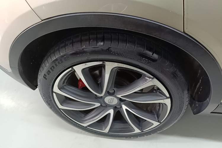 Used Geely Auto Emgrand GS 2016 Sport Edition 1.3T Automatic ZhenShang Model Right Rear Wheel Hub