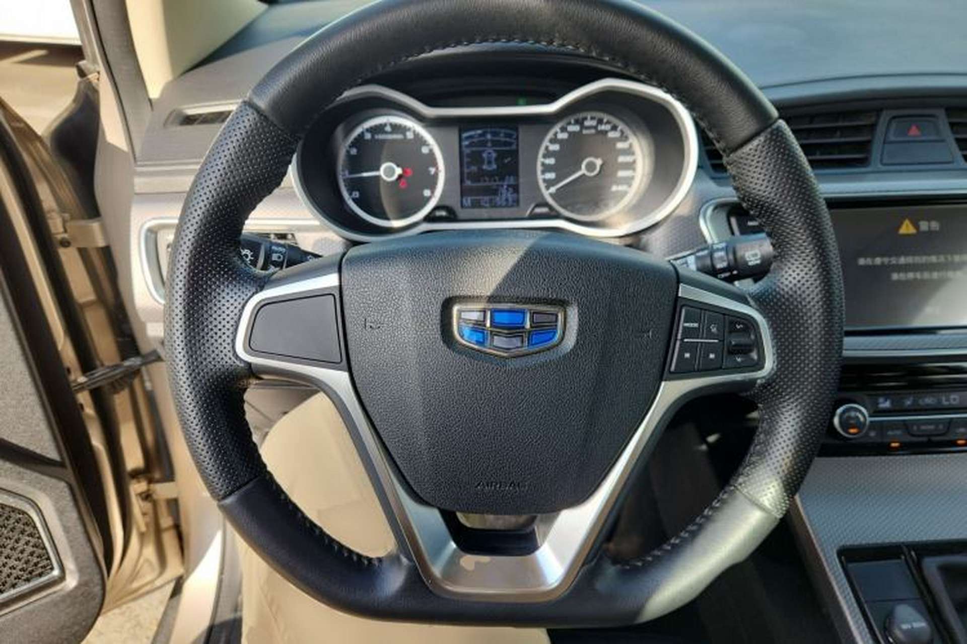 Used Geely Auto Emgrand GS 2016 Elegant Edition 1.3T Manual LingShang Model Steering Wheel