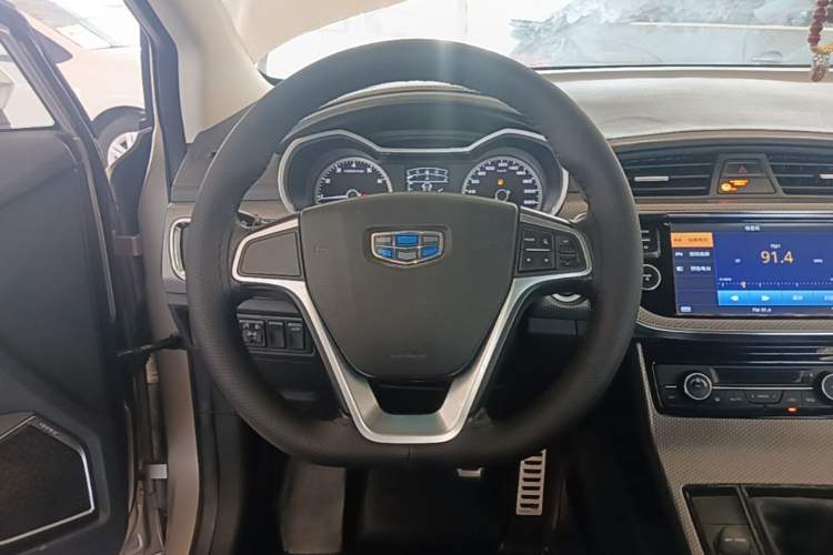 Used Geely Auto Emgrand GS 2016 Sports Edition 1.8L Manual LingShang Model Steering Wheel