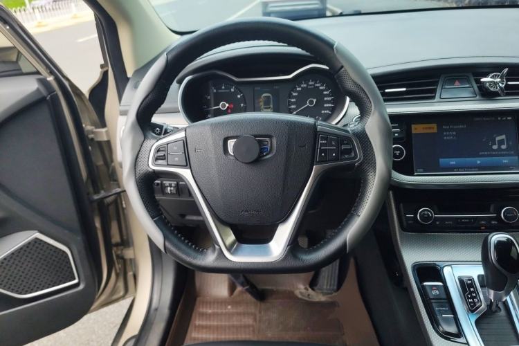 Used Geely Auto Emgrand GS 2016 Elegant Edition 1.3T Automatic LingShang Model Steering Wheel