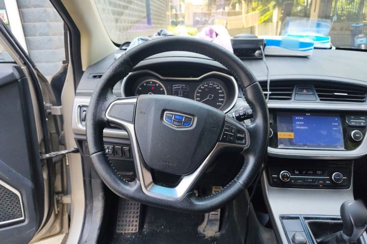 Used Geely Auto Emgrand GS 2016 Sports Edition 1.8L Manual LingShang Model Steering Wheel
