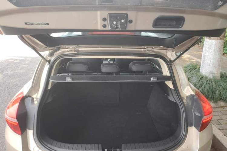 Used Geely Auto Emgrand GS 2016 Sports Edition 1.8L Manual LingShang Model Trunk