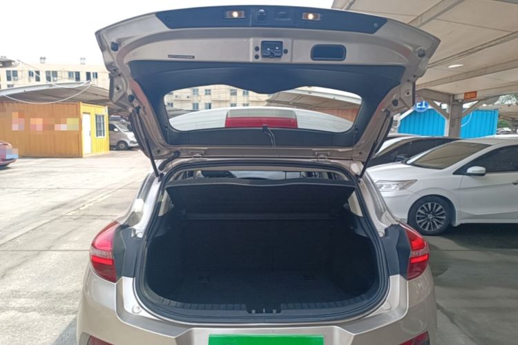 Used Geely Auto Emgrand GS 2016 Elegant Edition 1.3T Automatic ZhenShang Model Trunk