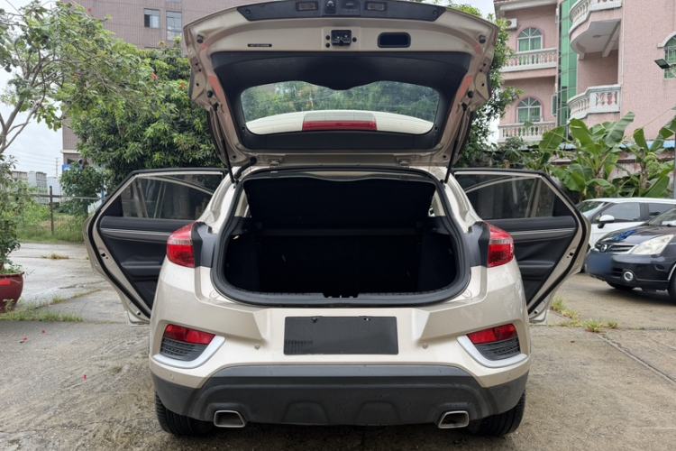 Used Geely Auto Emgrand GS 2016 Elegant Edition 1.3T Manual LingShang Model Trunk