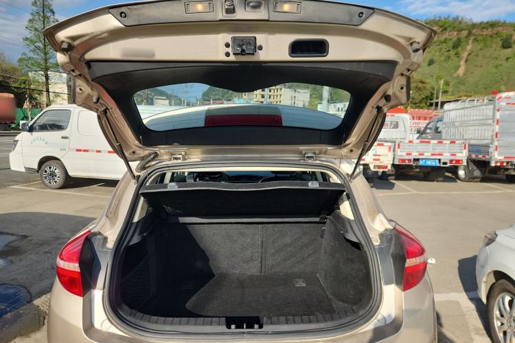 Used Geely Auto Emgrand GS 2016 Elegant Edition 1.3T Manual LingShang Model Trunk
