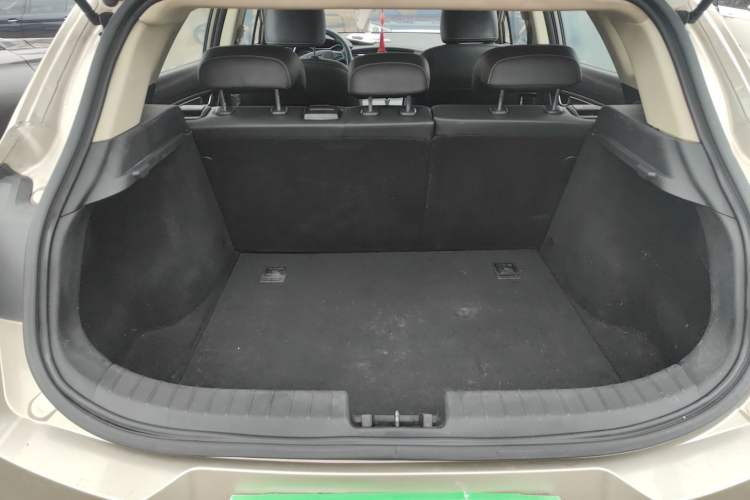 Used Geely Auto Emgrand GS 2016 Elegant Edition 1.8L Manual LingShang Model Trunk