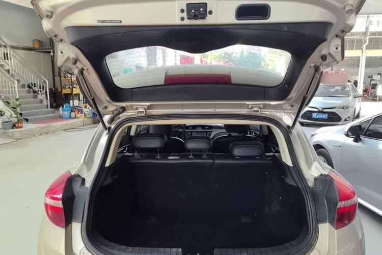 Used Geely Auto Emgrand GS 2016 Elegant Edition 1.3T Manual LingShang Model Trunk
