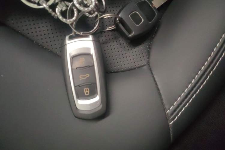 Used Geely Auto Emgrand GS 2016 Sport Edition 1.8L Automatic LingShang Model Vehicle Key