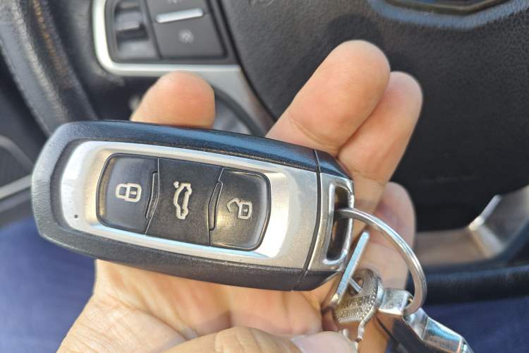 Used Geely Auto Emgrand GS 2016 Sport Edition 1.3T Automatic LingShang Model Vehicle Key