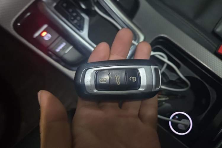 Used Geely Auto Emgrand GS 2016 Sport Edition 1.3T Automatic LingShang Model Vehicle Key