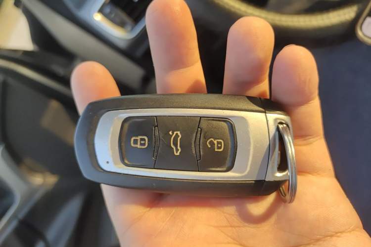 Used Geely Auto Emgrand GS 2016 Sport Edition 1.3T Manual LingShang Model Vehicle Key