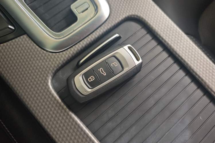 Used Geely Auto Emgrand GS 2016 Elegant Edition 1.8L Automatic LingShang Model Vehicle Key
