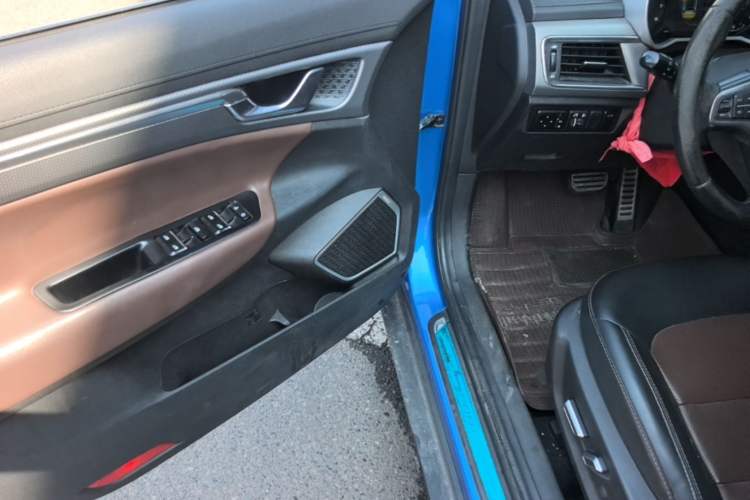 Used Geely Auto Emgrand GS 2017 Sport Edition 1.3T Automatic Smart Connectivity Model Driver Seat