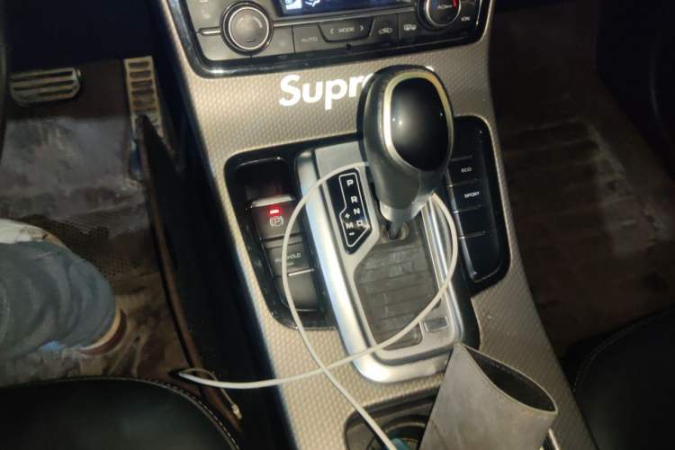 Used Geely Auto Emgrand GS 2017 Sport Edition 1.3T Automatic Smart Connectivity Model Gear Lever