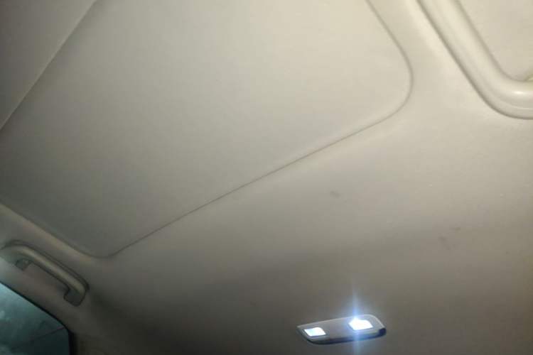 Used Geely Auto Emgrand GS 2017 Sport Edition 1.3T Automatic Smart Connectivity Model Headliner