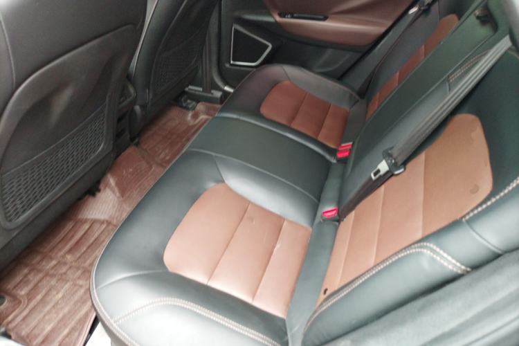 Used Geely Auto Emgrand GS 2017 Sport Edition 1.3T Automatic Smart Connectivity Model Left Rear Seat