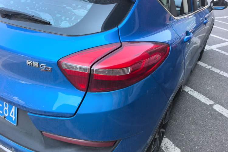 Used Geely Auto Emgrand GS 2017 Sport Edition 1.3T Automatic Smart Connectivity Model Right Rear Taillight