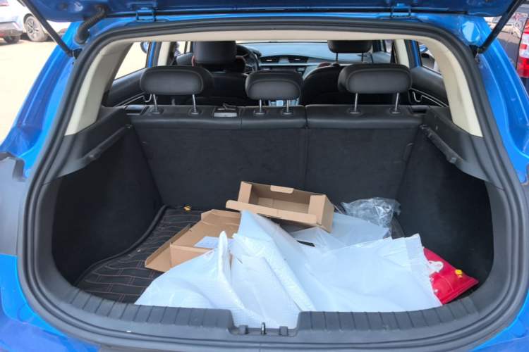 Used Geely Auto Emgrand GS 2017 Sport Edition 1.3T Automatic Smart Connectivity Model Trunk