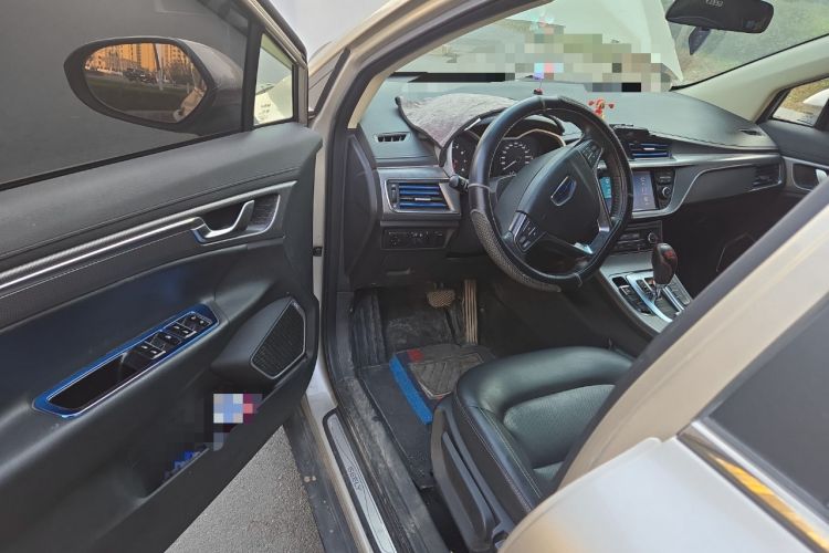 Used Geely Auto Emgrand GS 2017 Elegant Edition 1.3T Automatic Smart Connectivity Model Interior 3