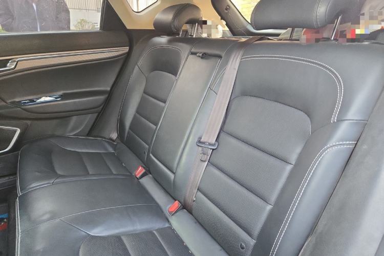 Used Geely Auto Emgrand GS 2017 Elegant Edition 1.3T Automatic Smart Connectivity Model Interior 4