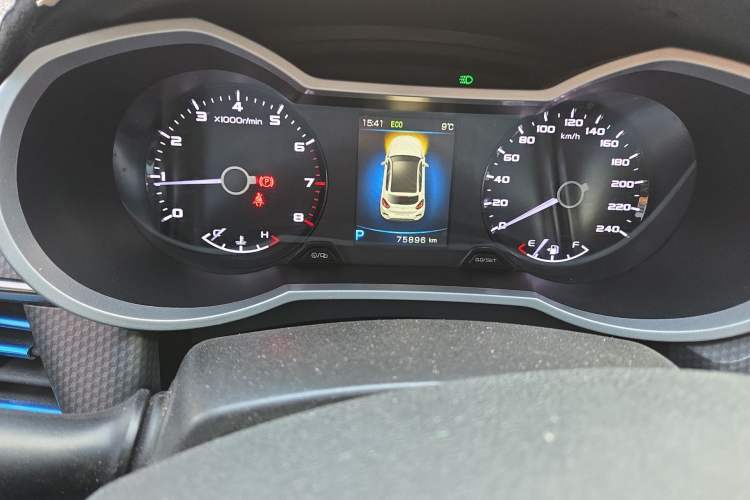 Used Geely Auto Emgrand GS 2017 Elegant Edition 1.3T Automatic Smart Connectivity Model Odometer Close Up