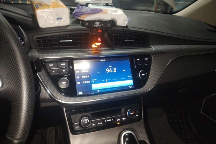 Used Geely Auto Emgrand GS 2017 Elegant Edition 1.3T Automatic Smart Connectivity Model Audio And AC Panel