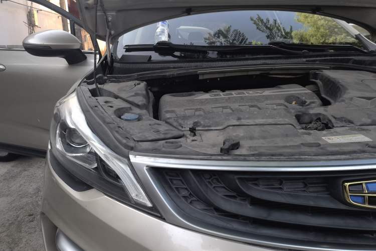 Used Geely Auto Emgrand GS 2017 Sport Edition 1.3T Automatic Smart Connectivity Model Engine Bay Right