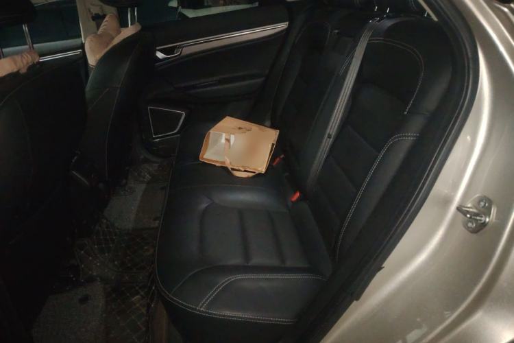 Used Geely Auto Emgrand GS 2017 Elegant Edition 1.3T Automatic Smart Connectivity Model Left Rear Seat