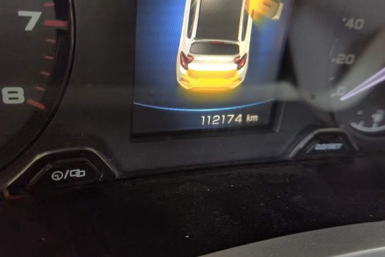 Used Geely Auto Emgrand GS 2017 Sport Edition 1.3T Automatic Smart Connectivity Model Odometer Close Up